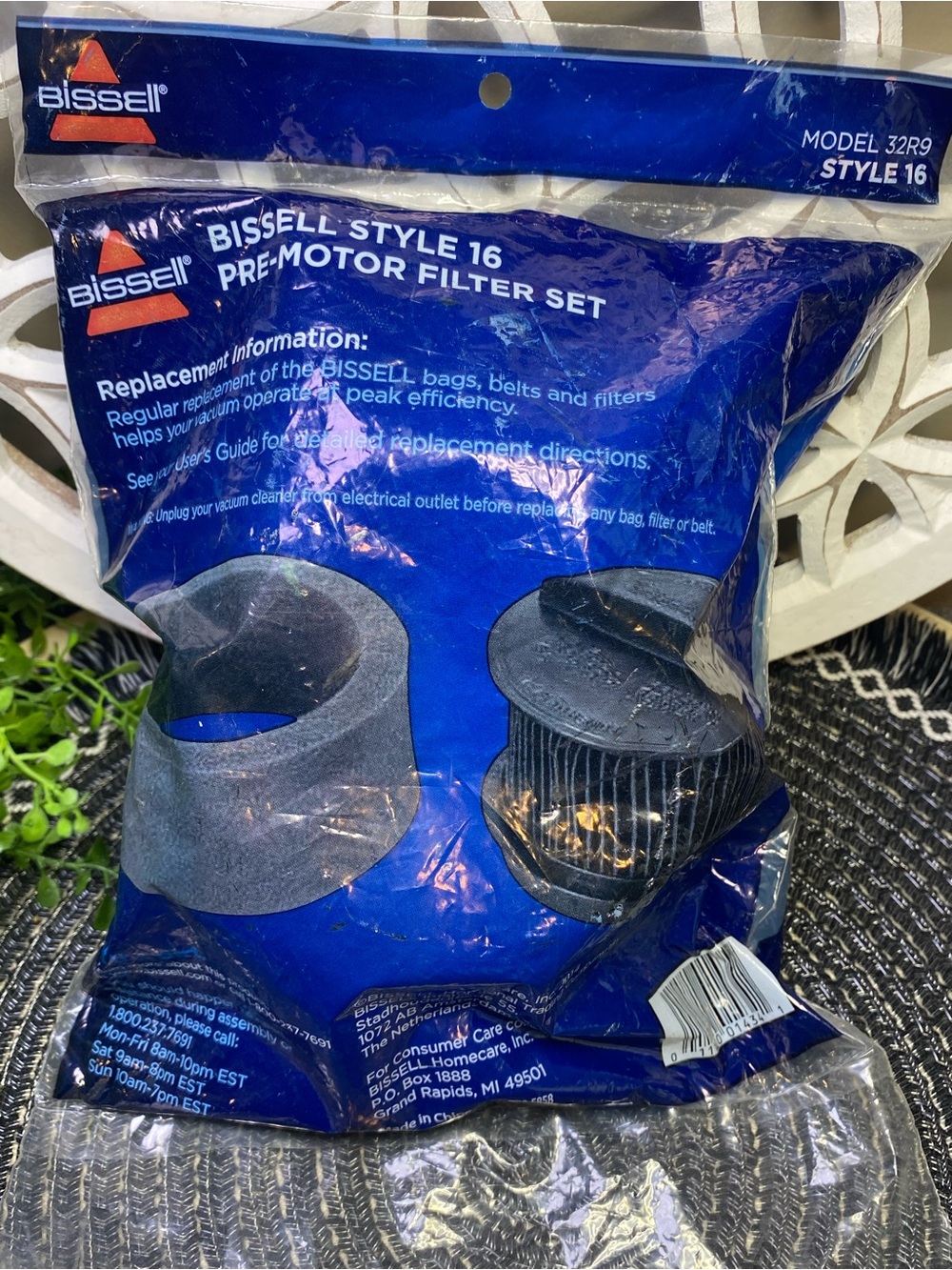 Brand new Bissell Filter set fits 32R9, Style 16 Helix Upright Vacuum Pre Motor - Picture 4 of 4